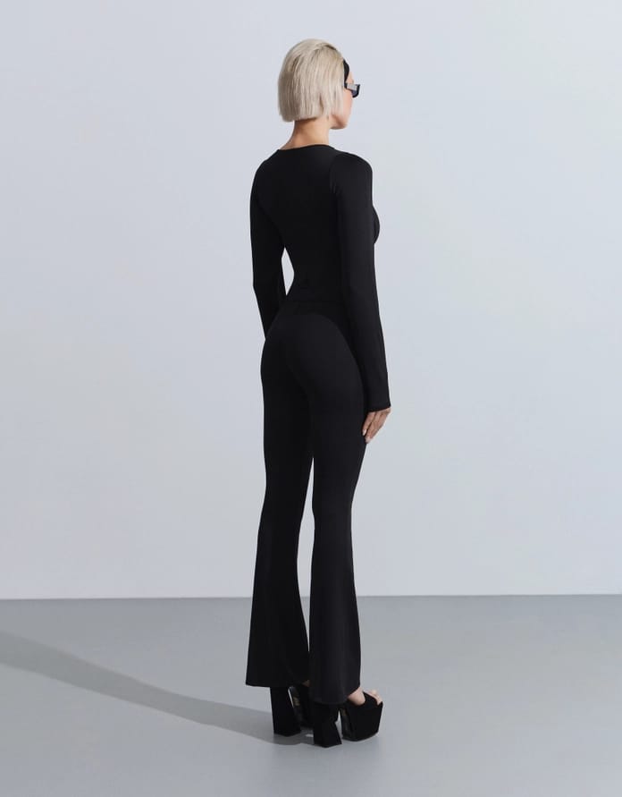 Комбинезон моделирующий с дополнительной молнией на пояснице